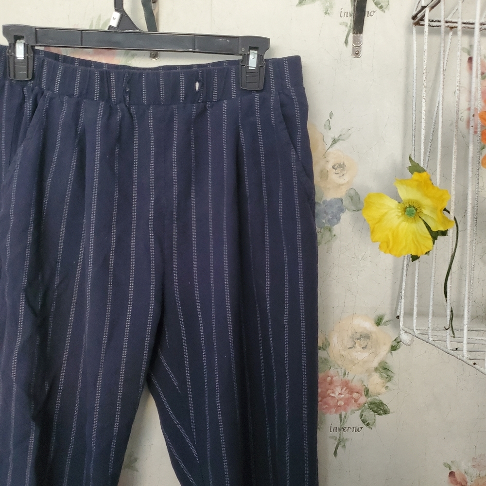 Strped pants. M